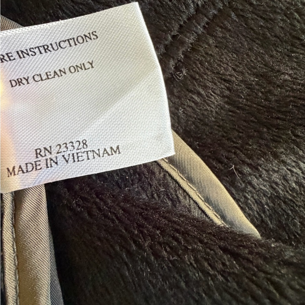 Pendleton Waterproof Jacket With Cozy Liner. - image 4